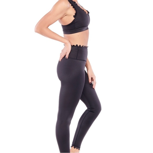 Electric Yoga - Lusting Scalloped Black Sports Bra - Picture 7 of 11